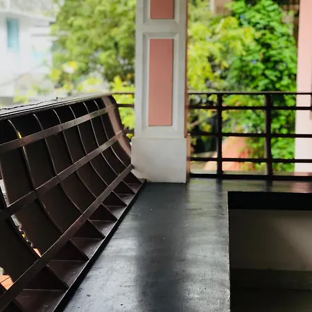 Ocean Pearl Residency Apartment Kochi Exterior photo